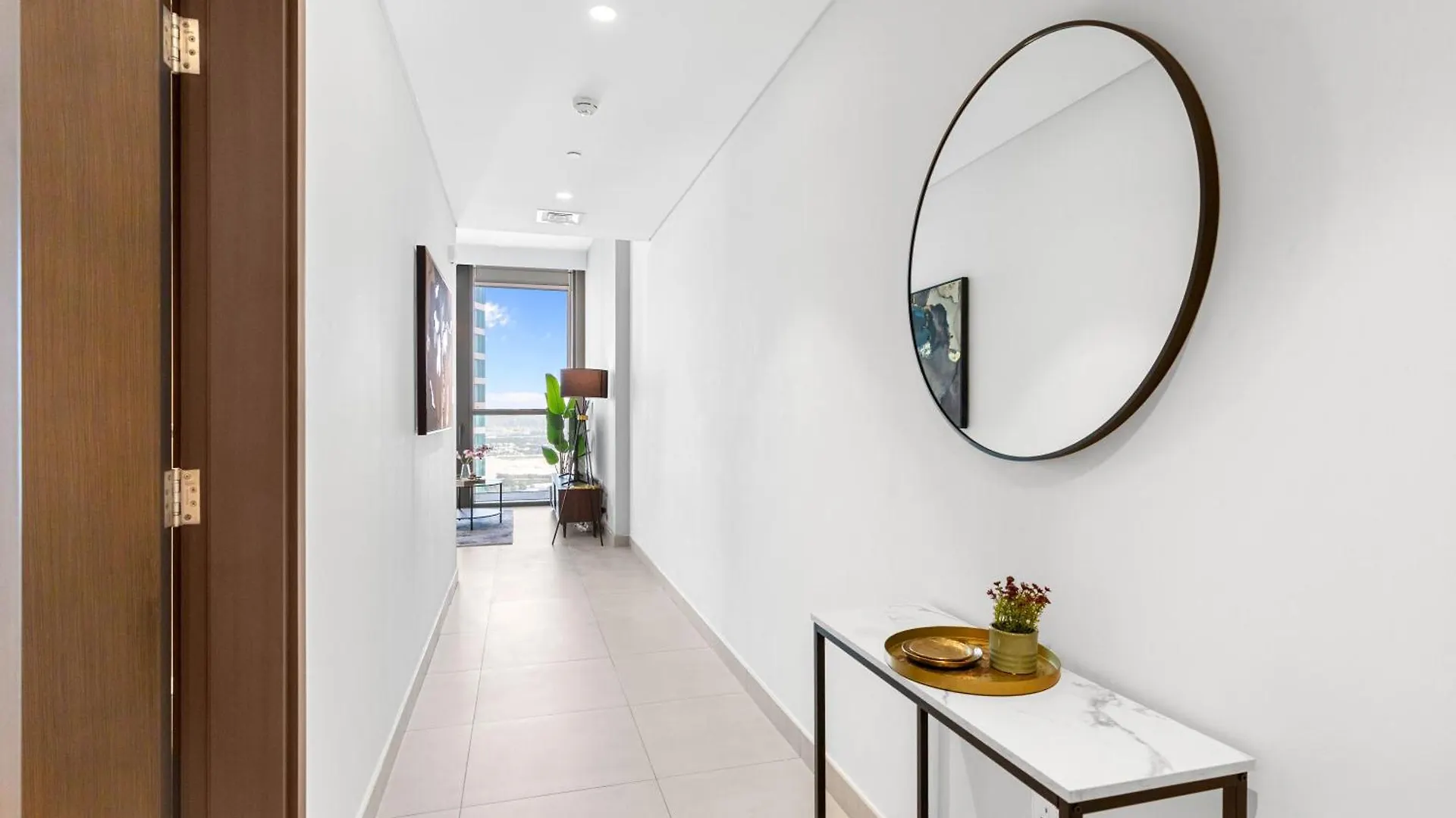 Apartment Luxury 1 Bedroom In The Heart Of Famous Downtown Dubai